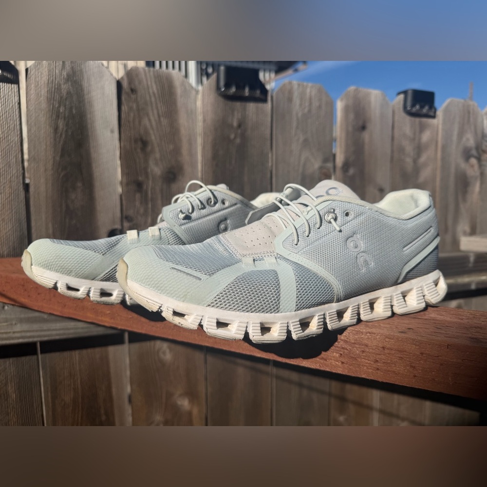 ON Cloud Cloud 6 Glacer | White Running Shoes